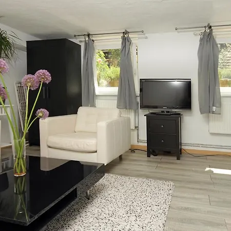 Apartment Cozy Souterrain-half-basement-apartment Included 2 Bicycles *