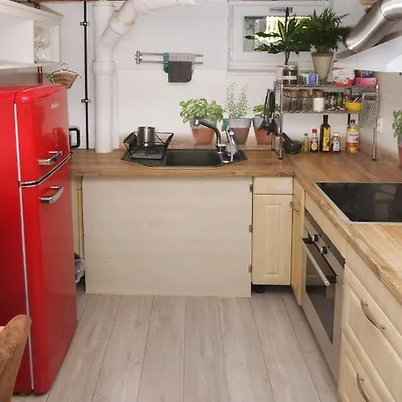 Apartment Cozy Souterrain-half-basement-apartment Included 2 Bicycles *